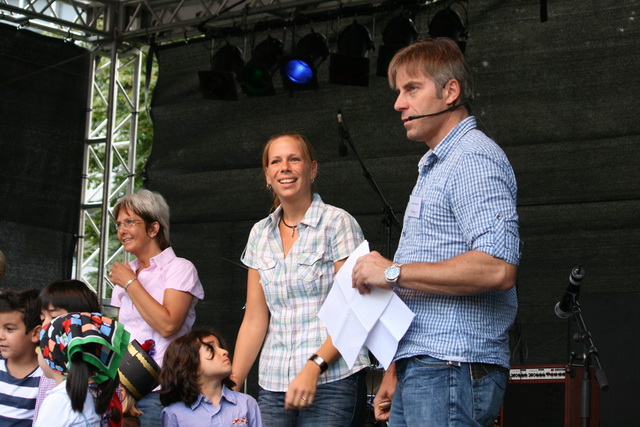 gal/2010/2010 Saitentwist Essen Original Moderation und Kinderbuehne 11.09/2010 Saitentwist 11.09. Moderation Essen Original HIrschlandplat 021.jpg